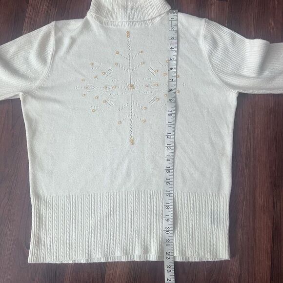 Norton McNaughton Sweater Size M Snowflake White Turtleneck Fitted Sleeves - Picture 5 of 10